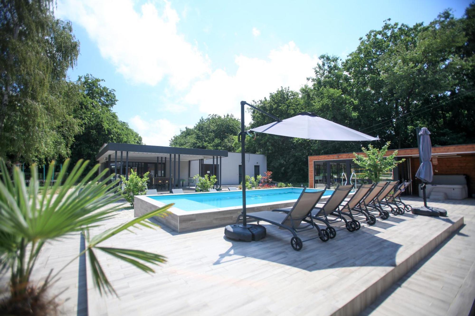 Mohacsi Wellness Vendeghaz Es Lovasklub Hotel Exterior photo